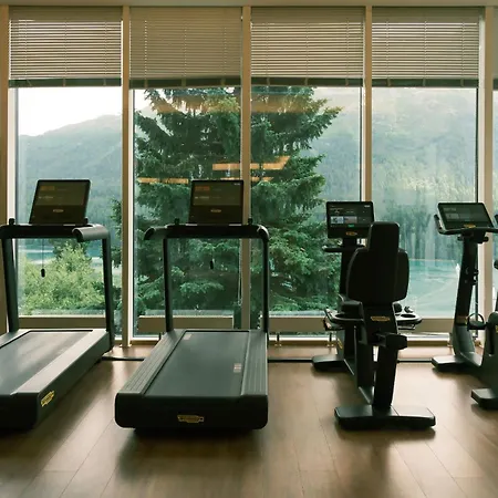 쿨름 생모리츠 호텔