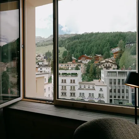 쿨름 생모리츠 5* 세인트모리츠